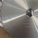 Original 350 mm blade photo detail showing the uncovered rim, curved slots and machined metal